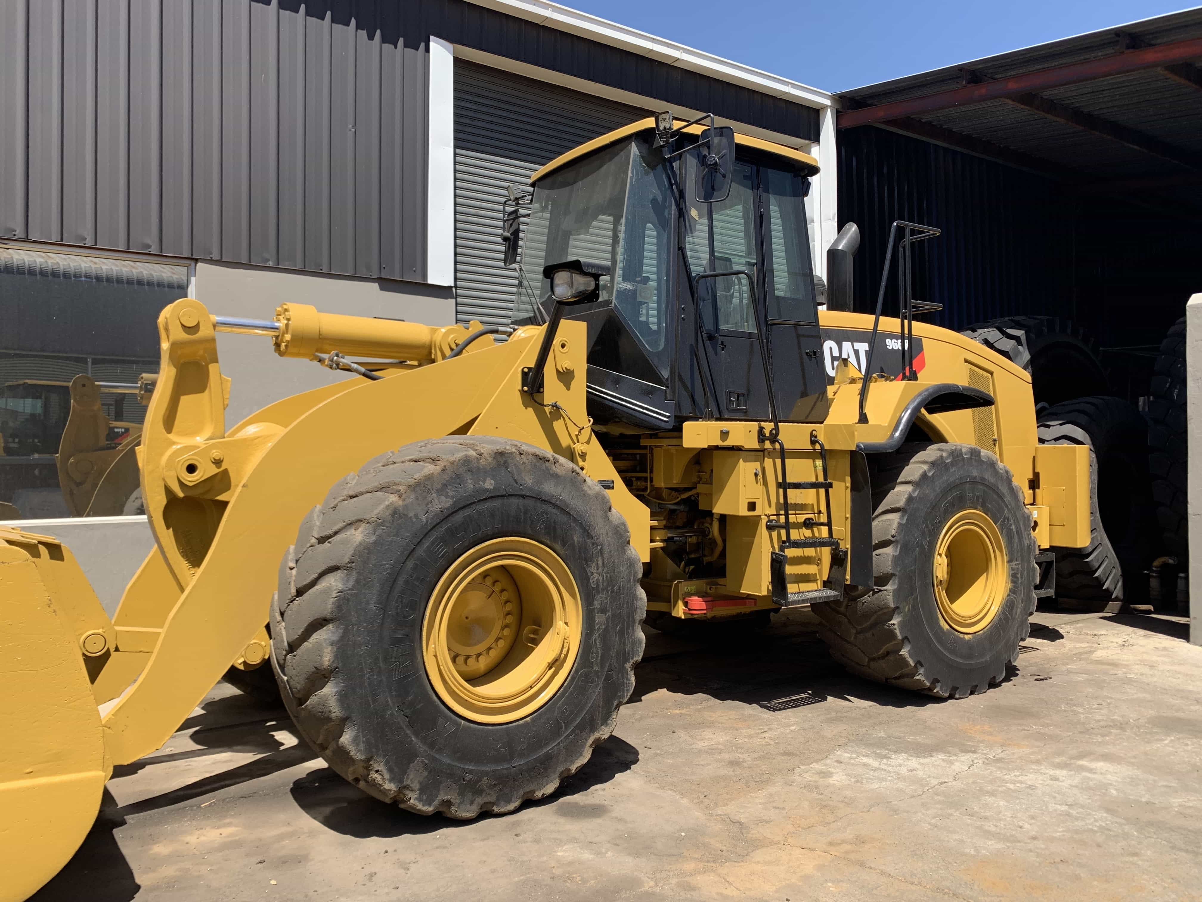 CAT 966H